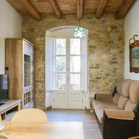 Ganganell Centre Con Patio Besalu