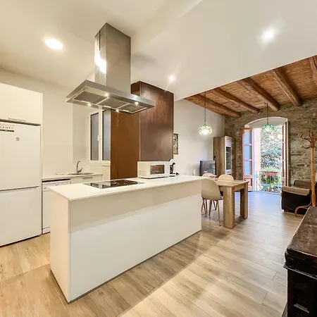 Apartment Ganganell Centre Con Patio Besalu